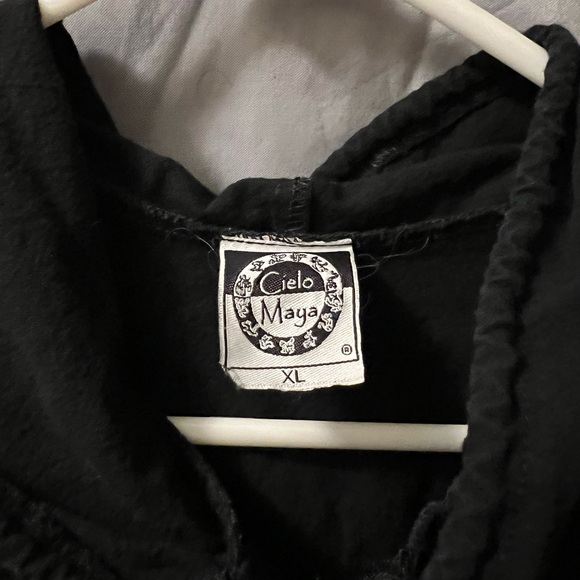 Stylish Black Hooded Jacket with Green Lettering & Design - Picture 10 of 10